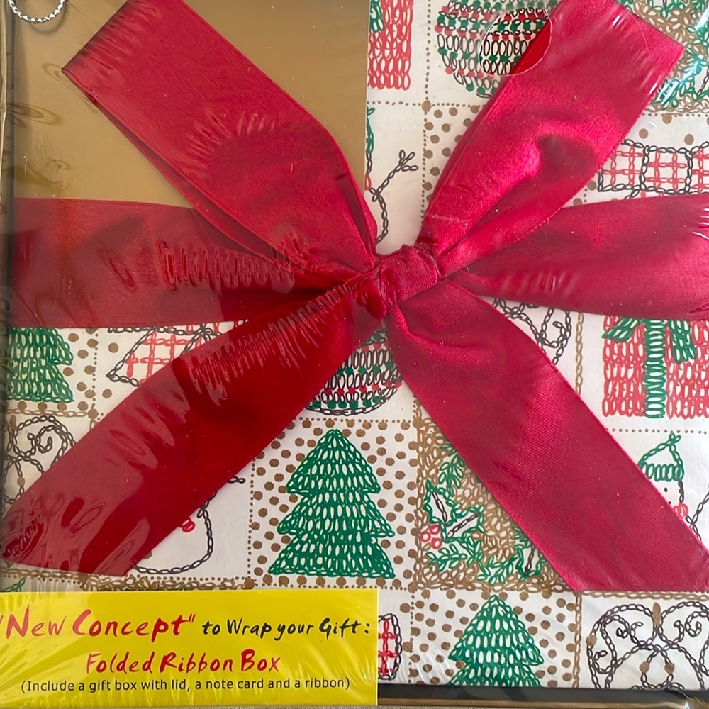 Christmas Gift Box Set - Comes With Gift Box With Lid, Note Card  & Ribbon